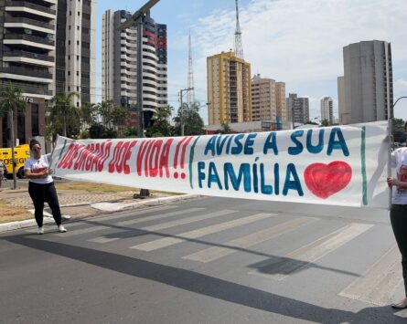 Profissionais orientam motoristas sobre doação de órgãos em Cuiabá