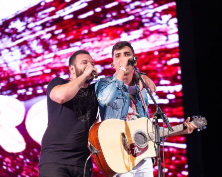 Dupla Zé e Leandro se apresenta pelo segundo ano no Festival de Inverno