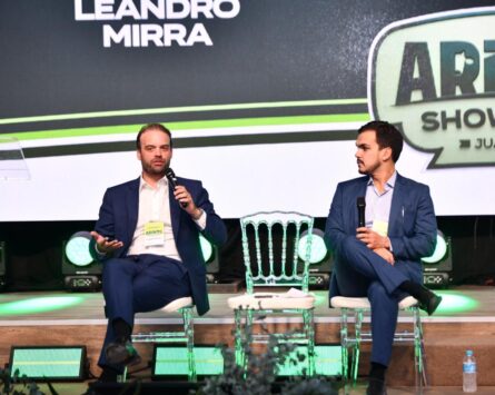 Especialistas alertam produtores sobre impactos da reforma tributária no agronegócio na 1ª Arinos Show Agro